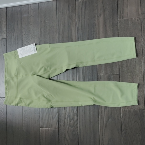 NWT Lululemon Invigorate High Rise Leggings - Picture 3 of 6